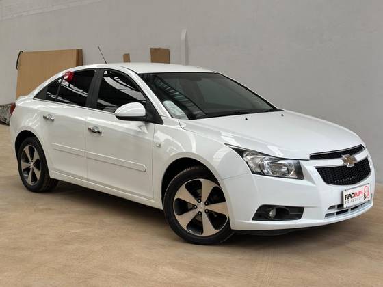 CHEVROLET CRUZE 1.8 LT 16V FLEX 4P AUTOMÁTICO CHEVROLET CRUZE 1.8 LT 16V FLEX 4P AUTOMÁTICO